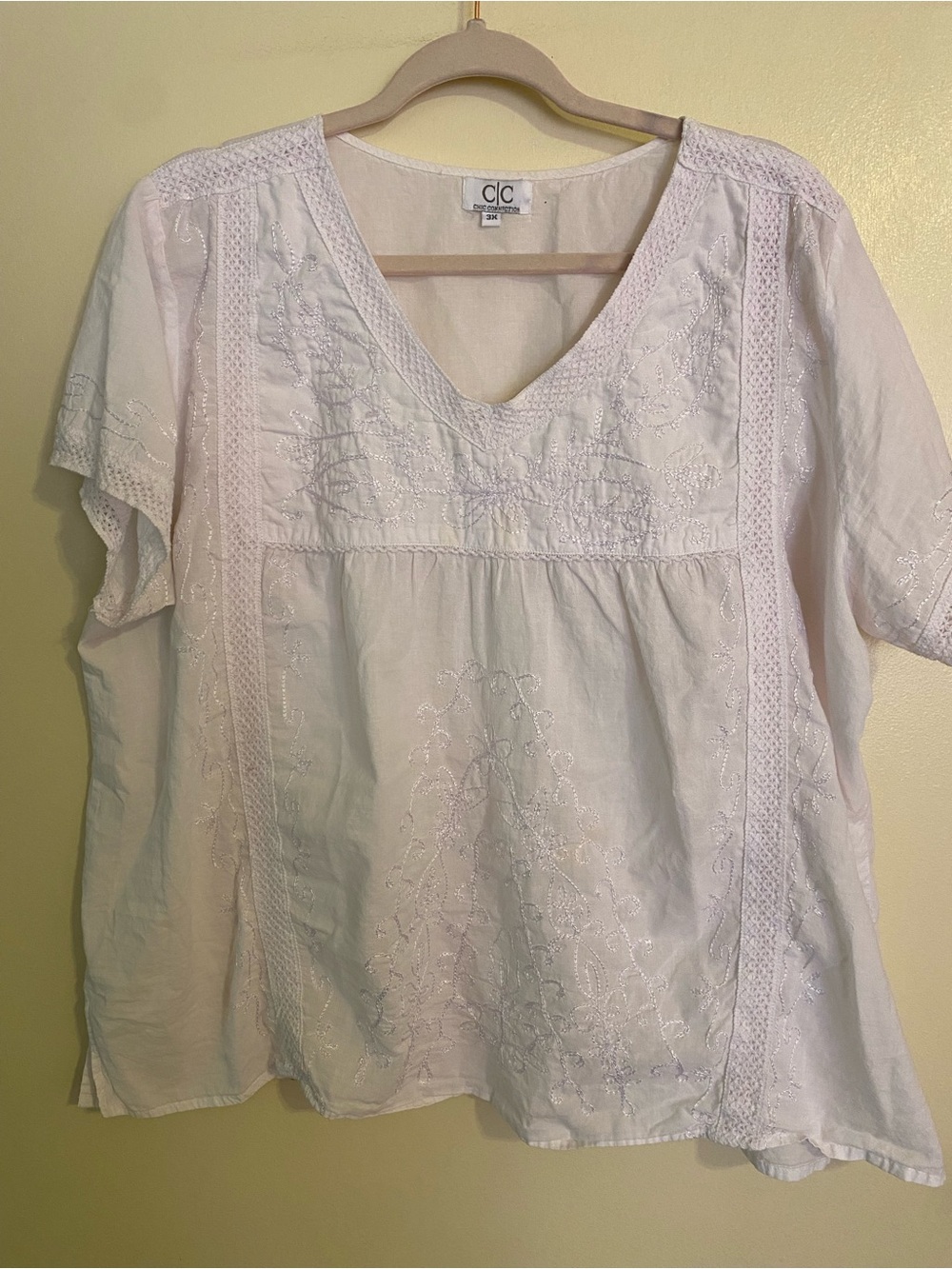 CC Embroidered Light White V-Neck Short Sleeve Blouse